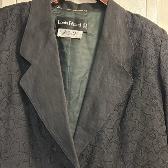 Louis Feraud - Picture 2 of 16